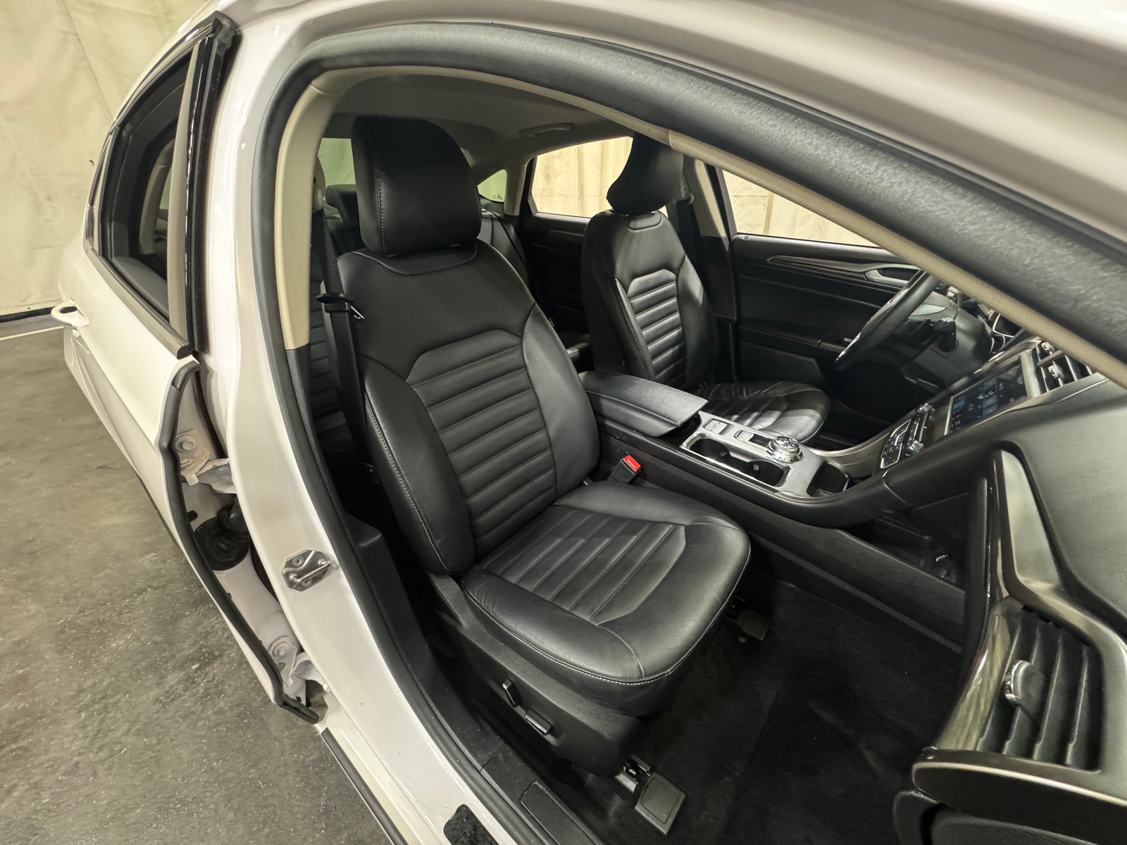 Thumbnail: 2017 Ford Fusion - 2