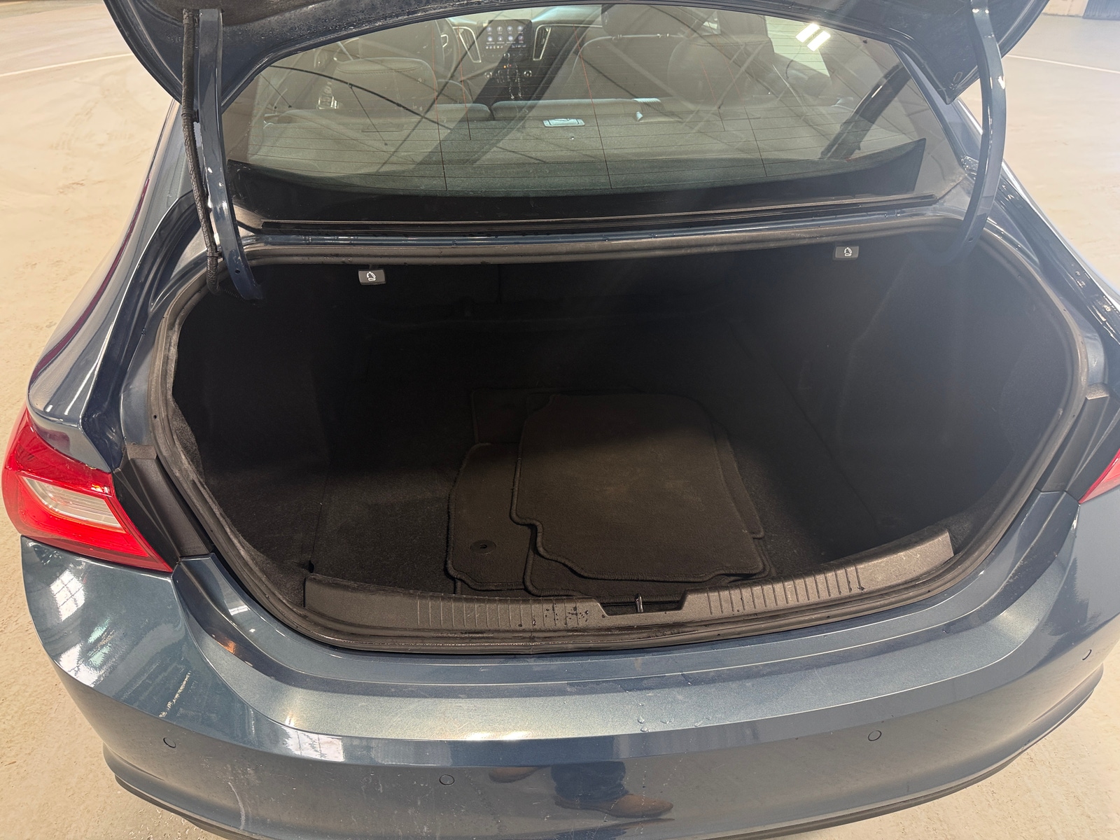 Thumbnail: 2024 Chevrolet Malibu - 7