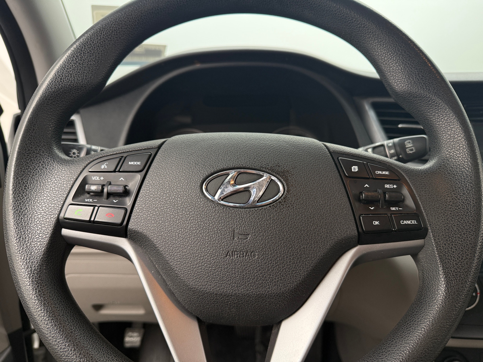 Thumbnail: 2017 Hyundai Tucson - 5