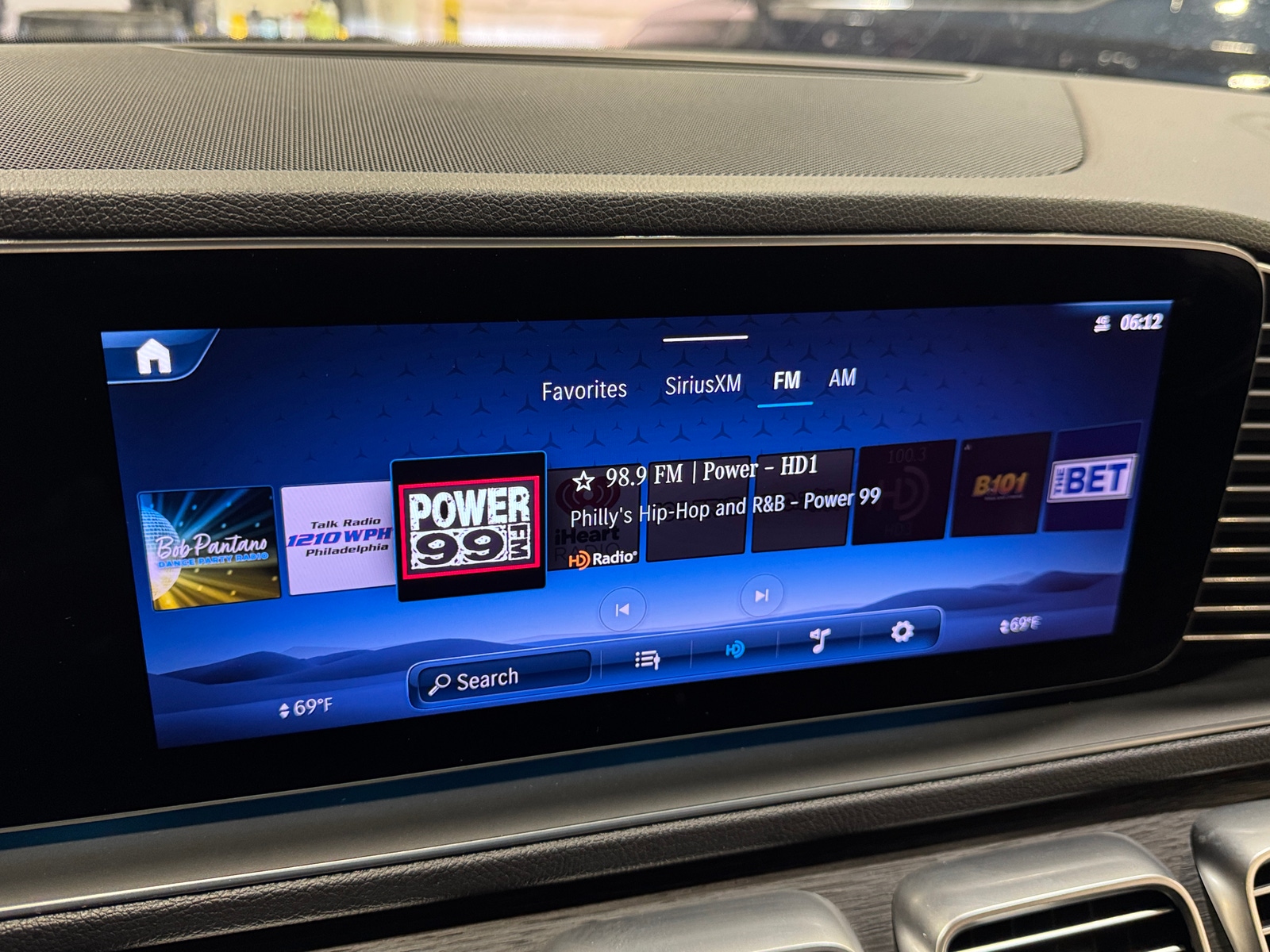 Thumbnail: 2025 Mercedes-Benz GLE - 3