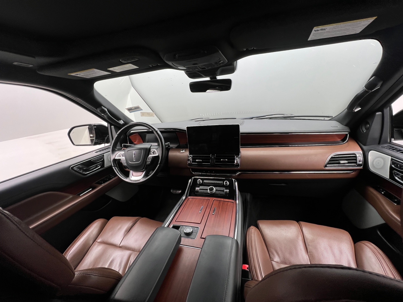 Thumbnail: 2022 Lincoln Navigator - 2