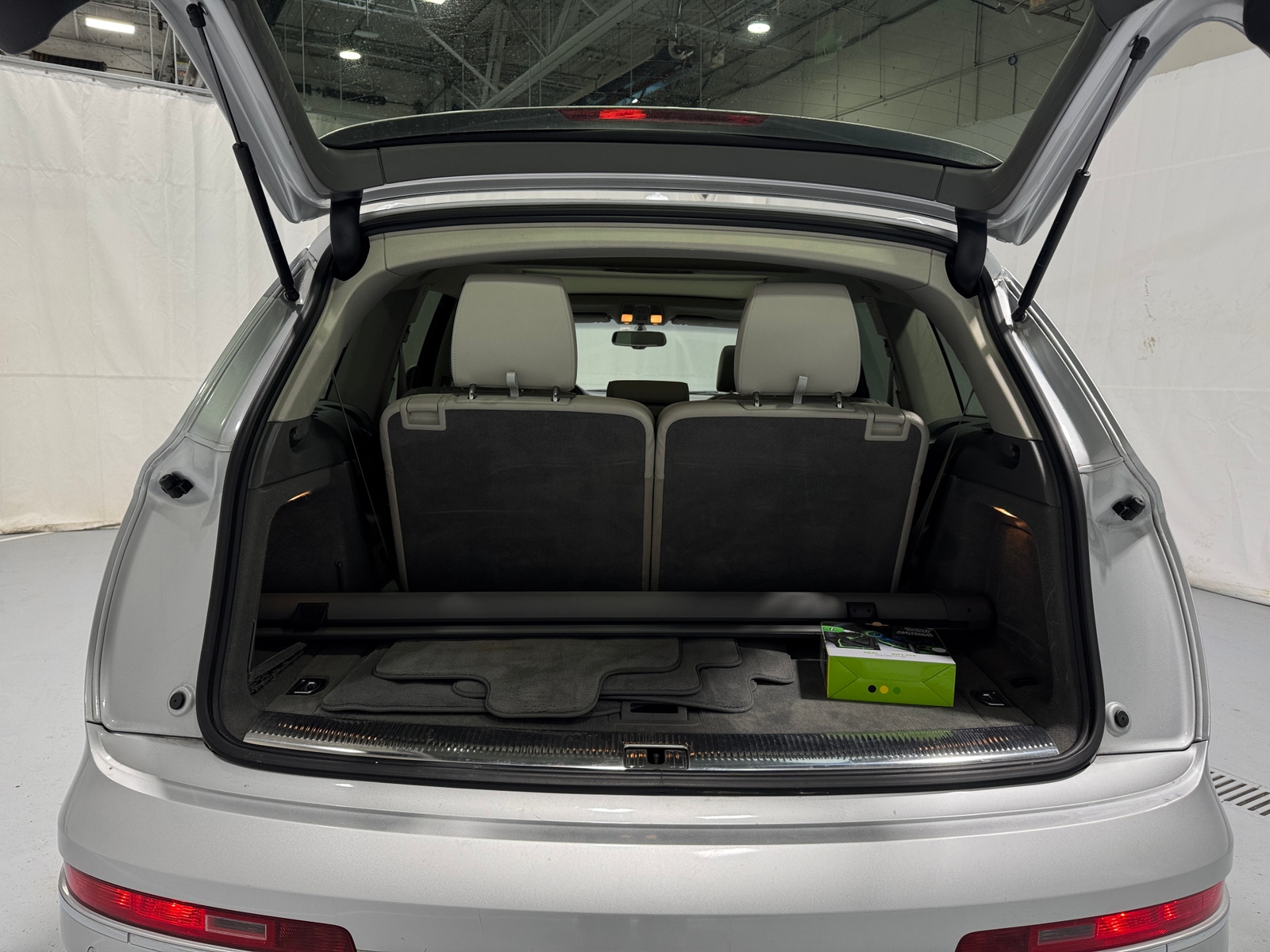 Thumbnail: 2015 Audi Q7 - 6