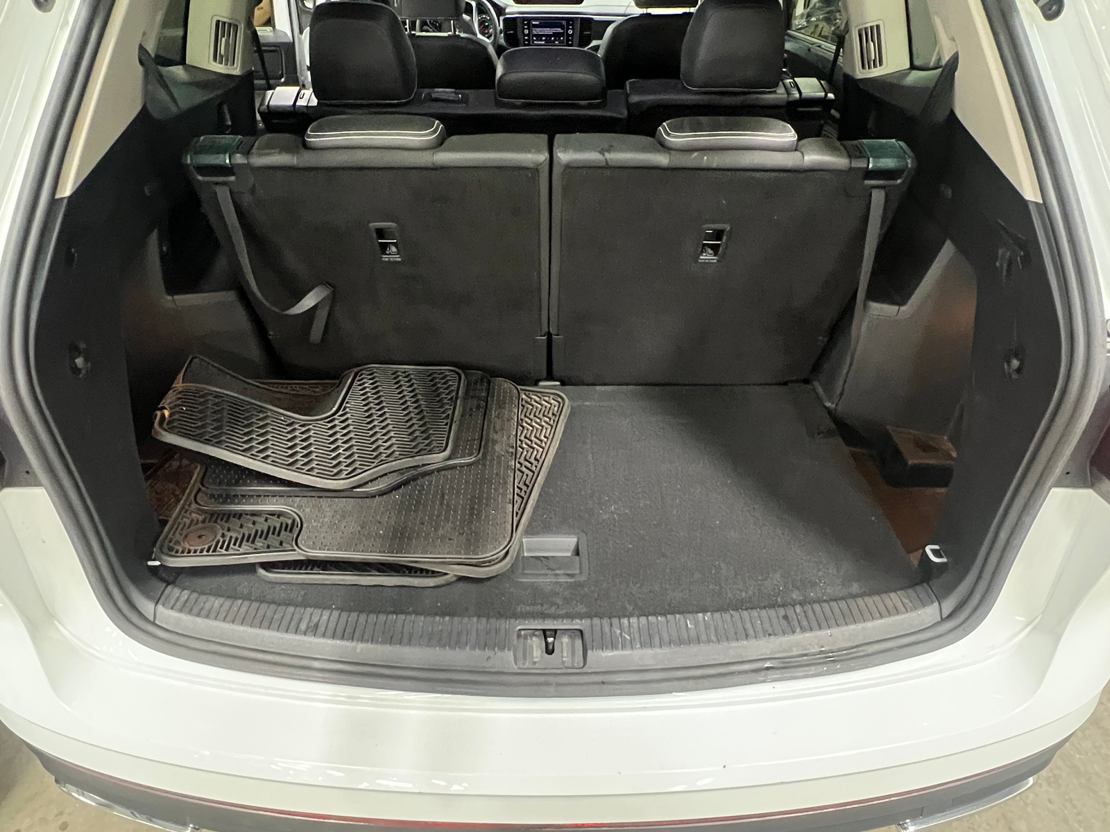 Thumbnail: 2021 Volkswagen Atlas - 6