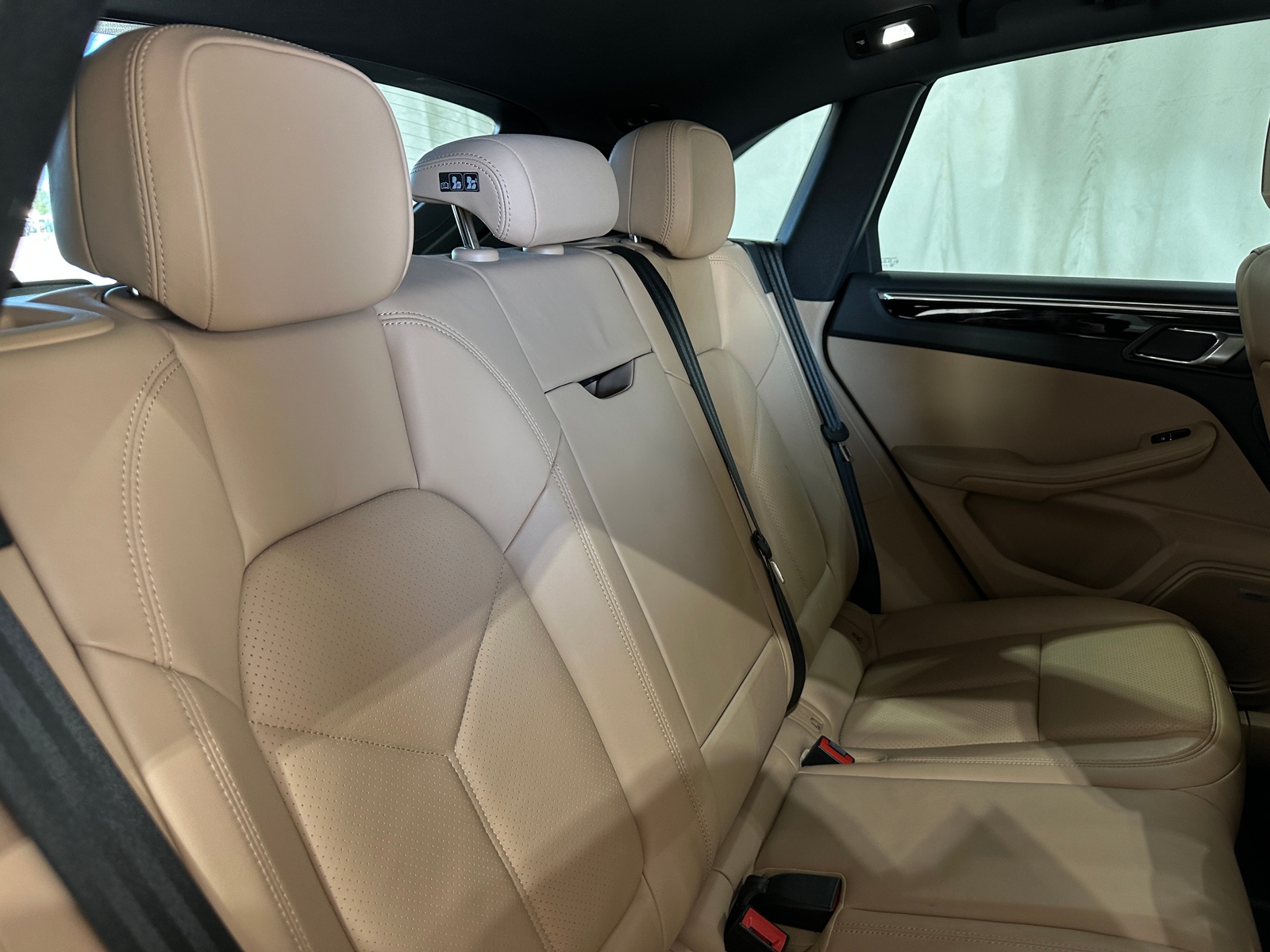 Thumbnail: 2020 Porsche Macan - 5