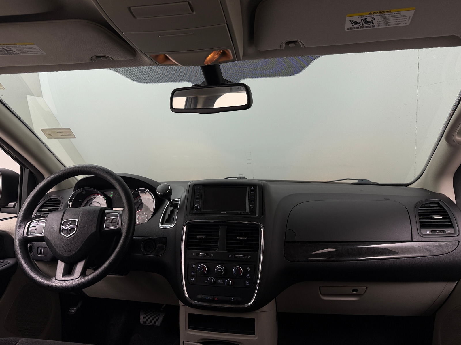 Thumbnail: 2018 Dodge Grand Caravan - 3