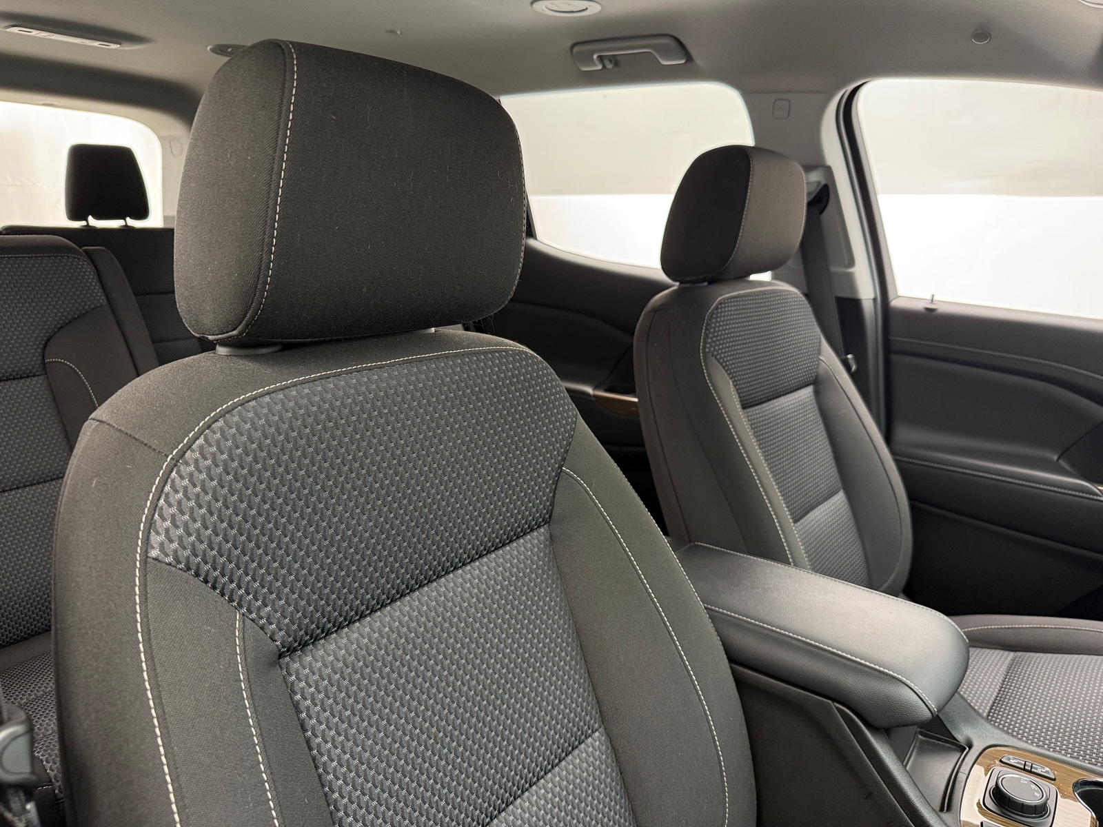 Thumbnail: 2023 GMC Acadia - 2