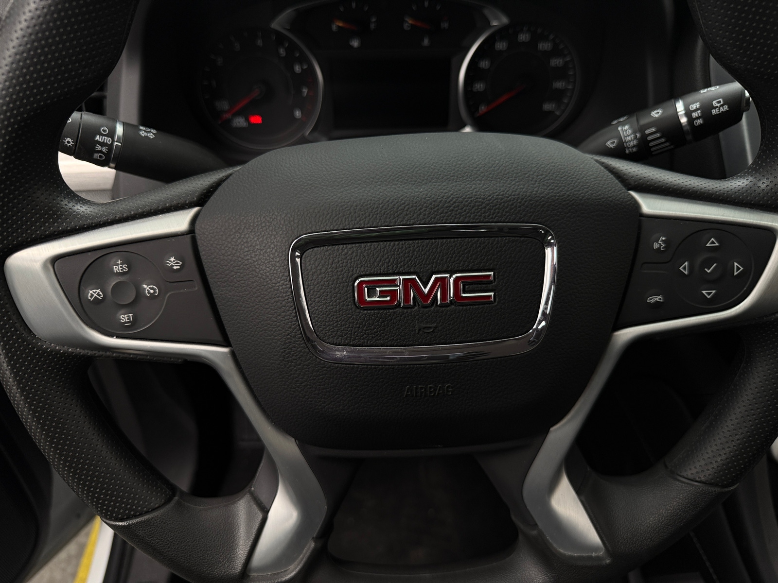 Thumbnail: 2023 GMC Acadia - 5