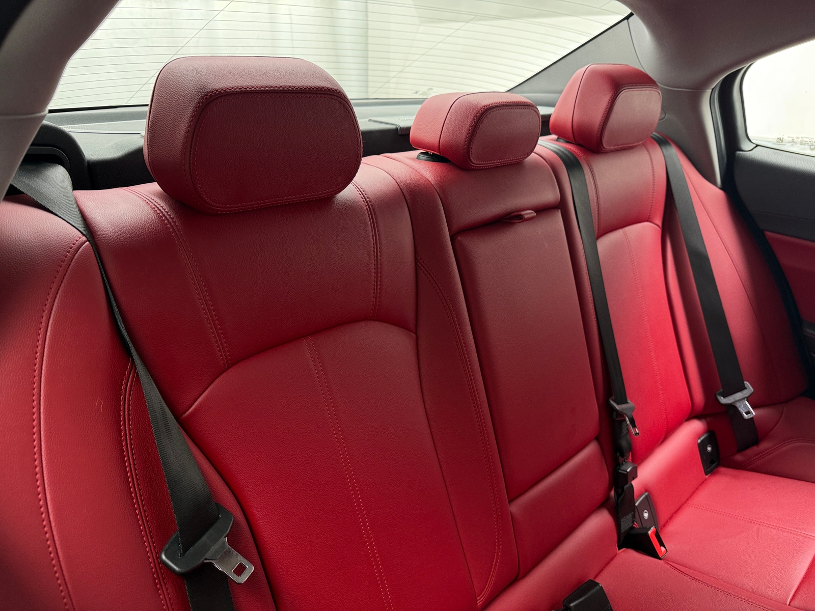 Thumbnail: 2021 Alfa Romeo Giulia - 5