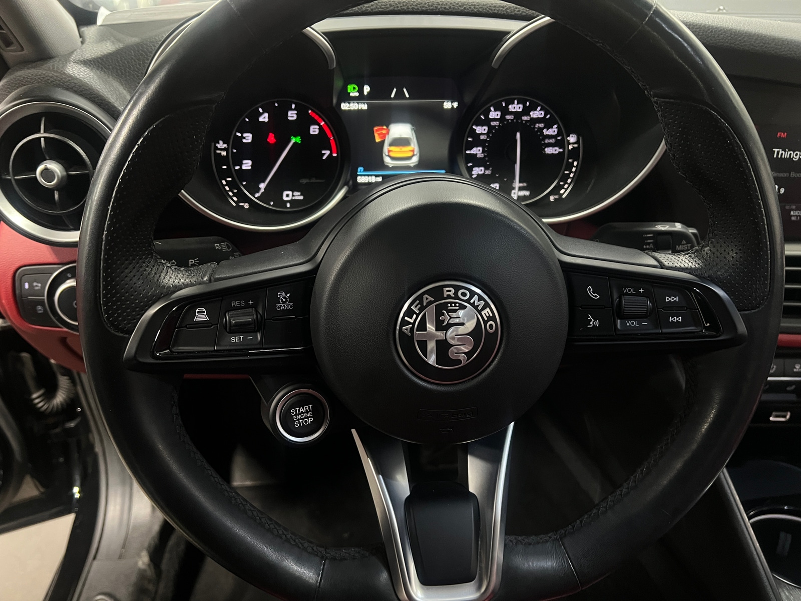 Thumbnail: 2021 Alfa Romeo Giulia - 4