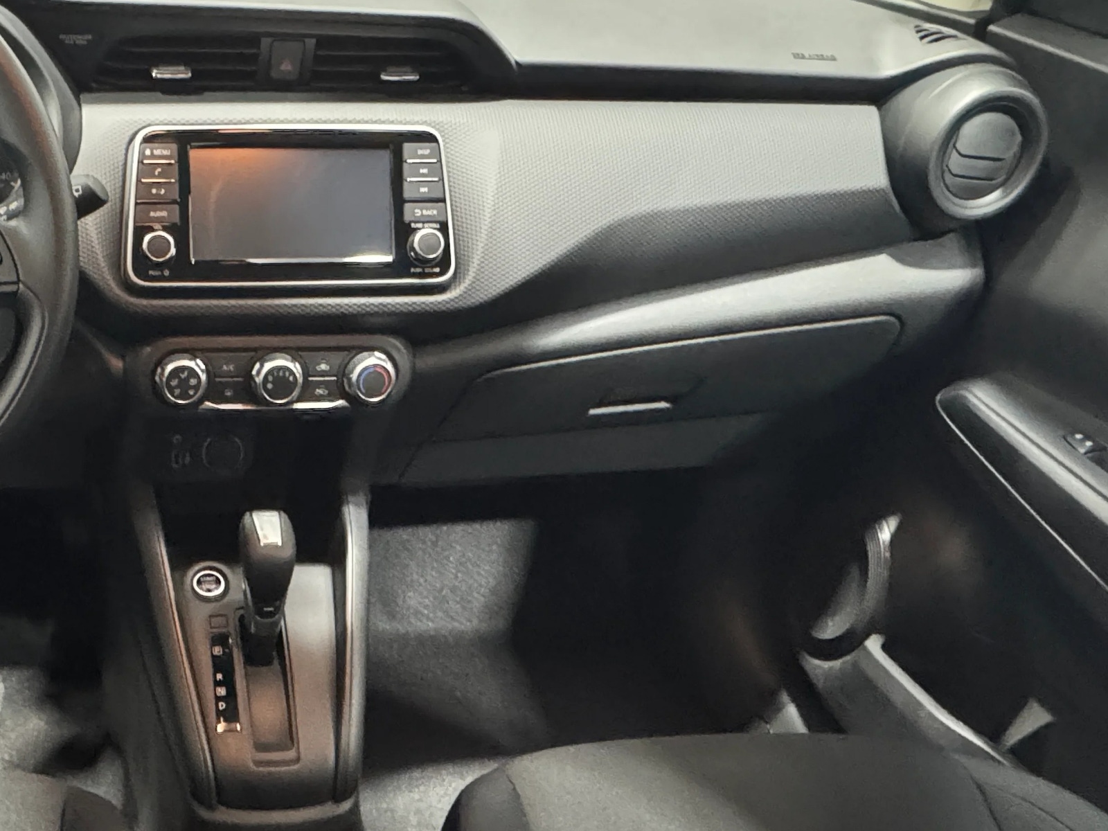 Thumbnail: 2025 Nissan Kicks - 3