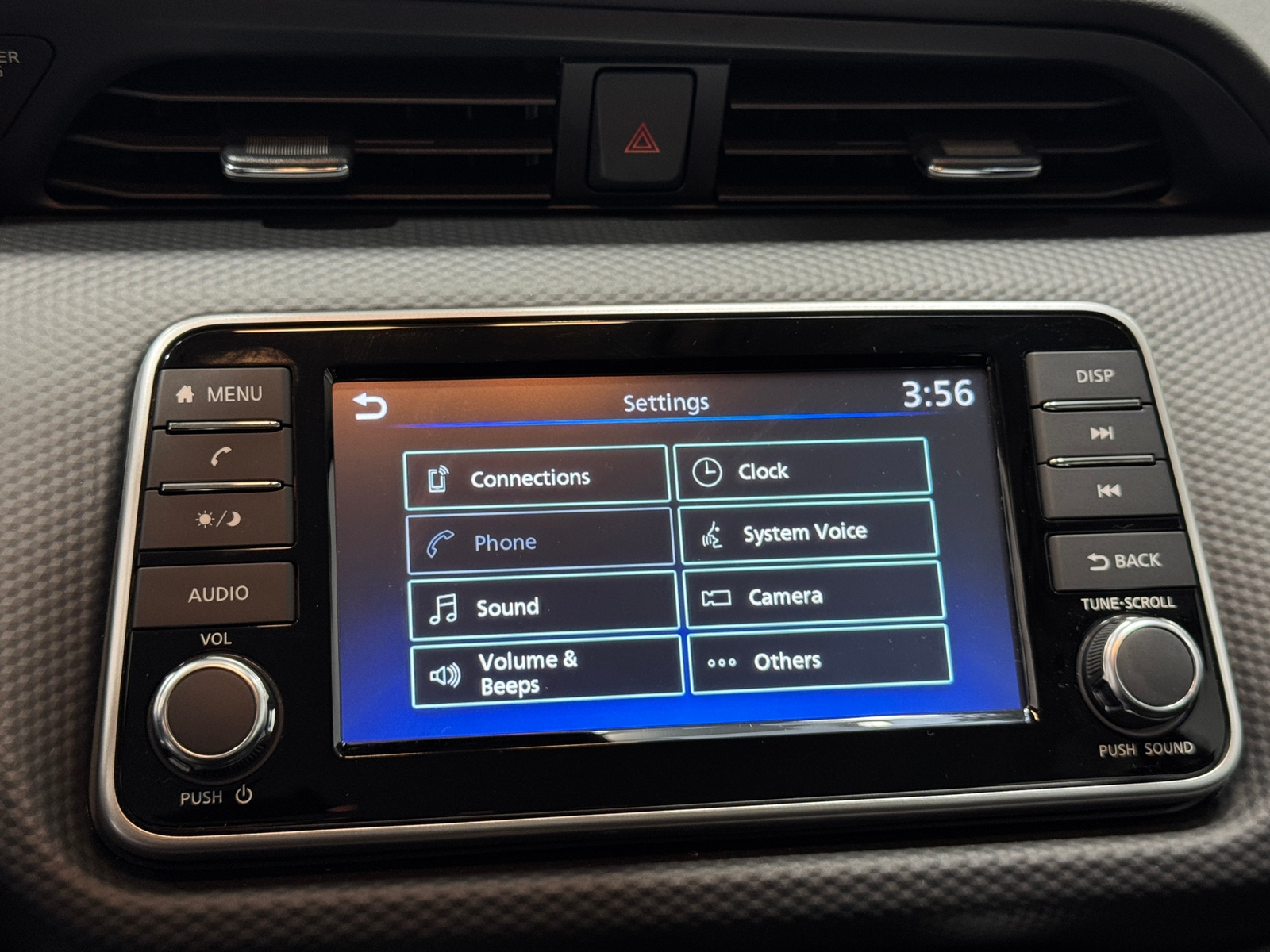 Thumbnail: 2025 Nissan Kicks - 4