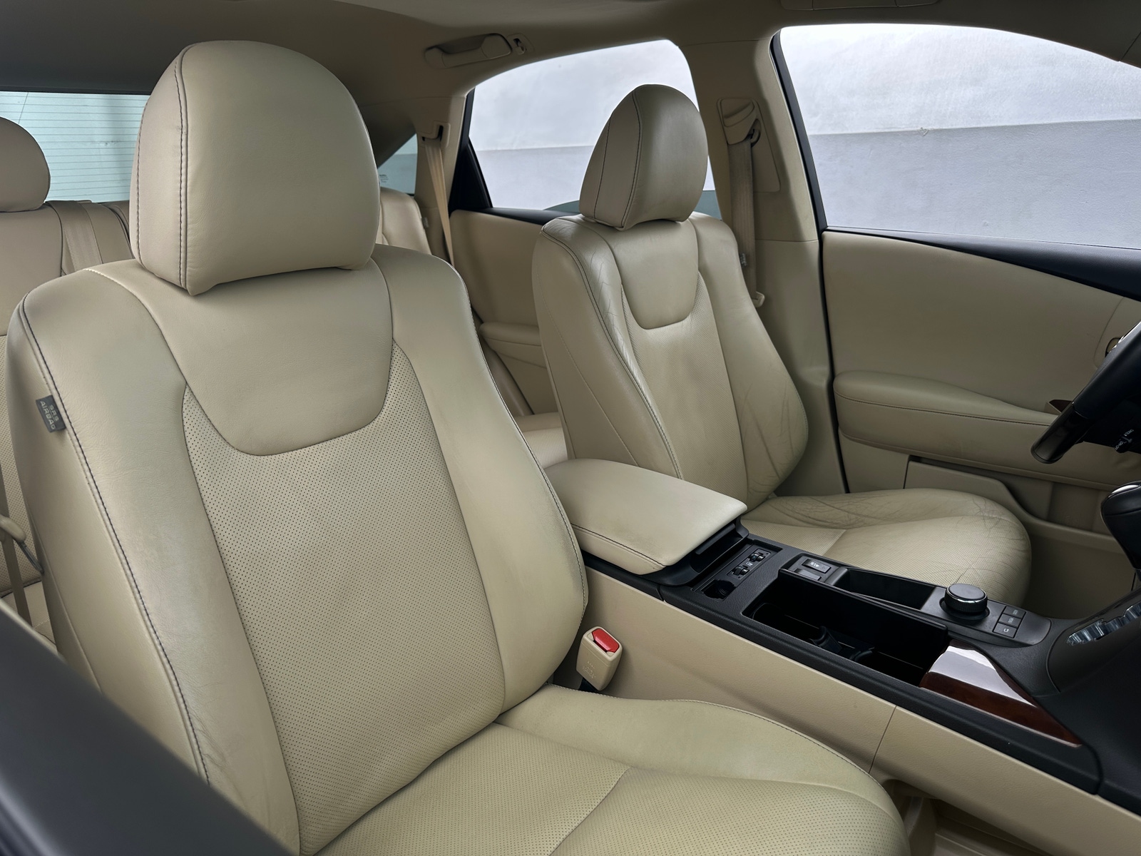 Thumbnail: 2015 Lexus RX - 2