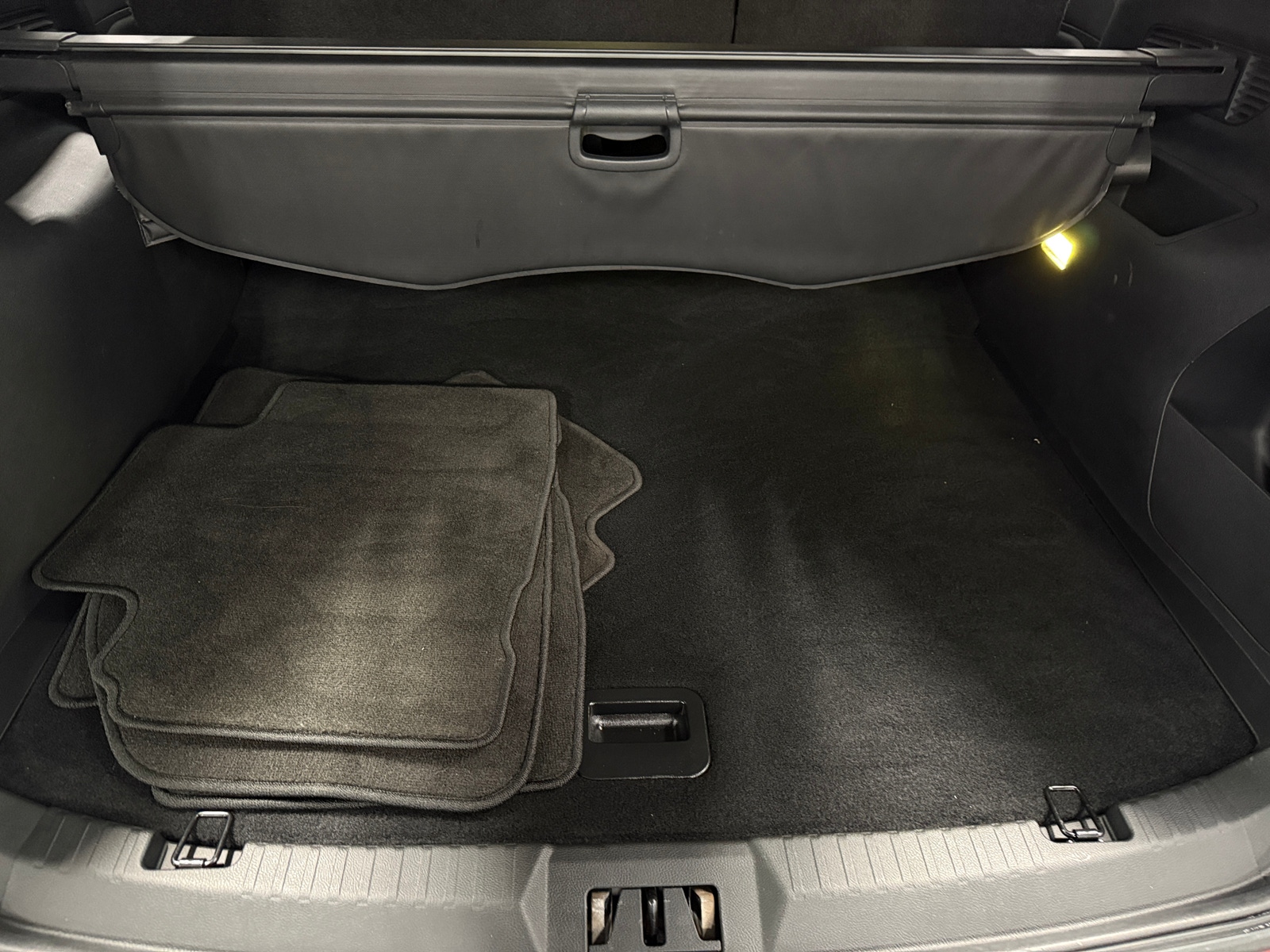 Thumbnail: 2015 Ford Edge - 6