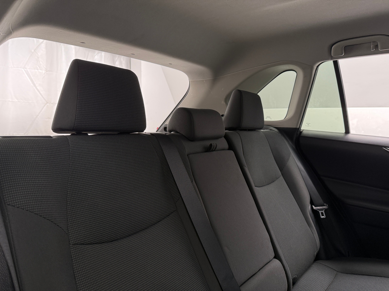 Thumbnail: 2021 Toyota RAV4 - 6