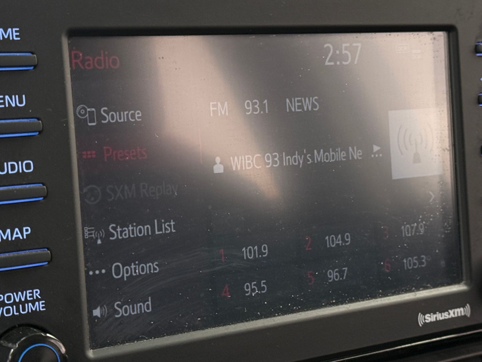 Thumbnail: 2021 Toyota RAV4 - 4