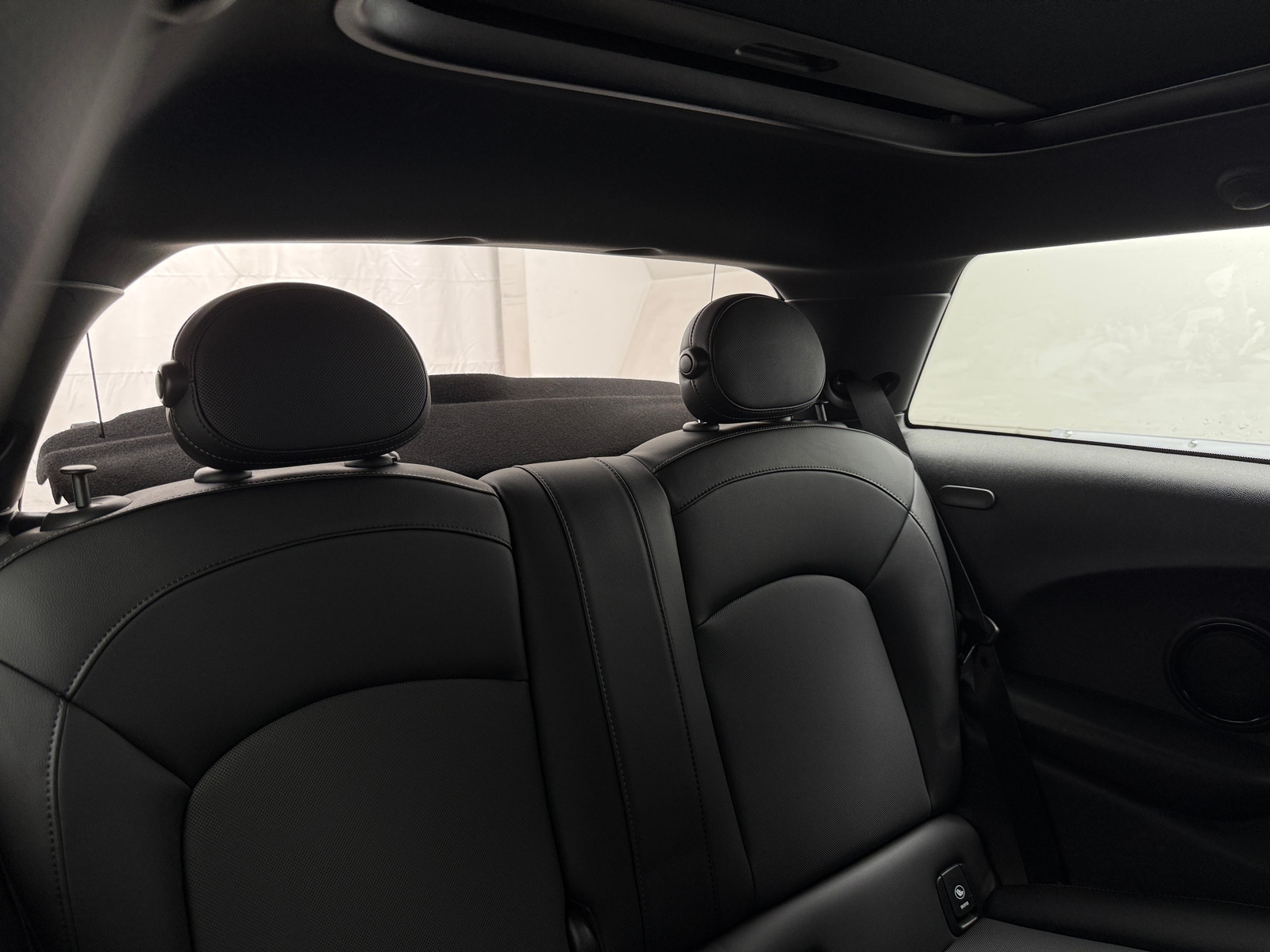 Thumbnail: 2022 MINI Cooper Hardtop - 5