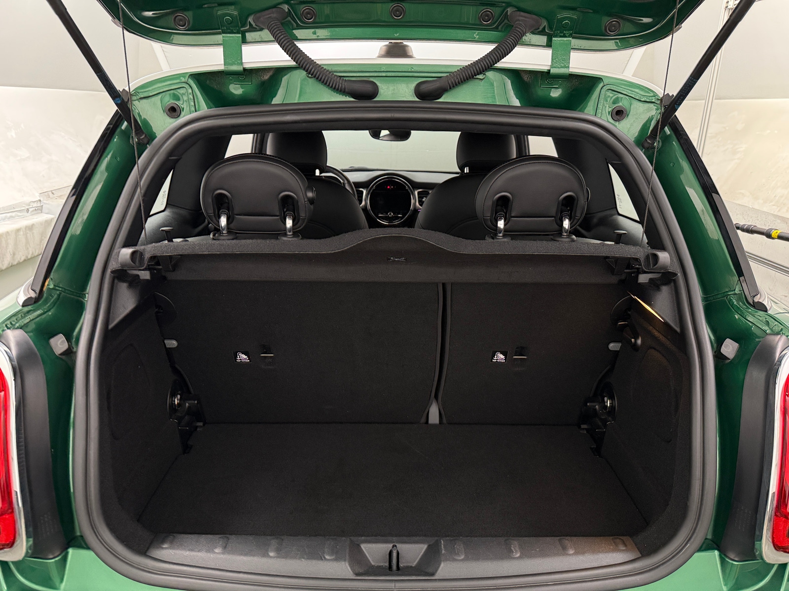 Thumbnail: 2022 MINI Cooper Hardtop - 6