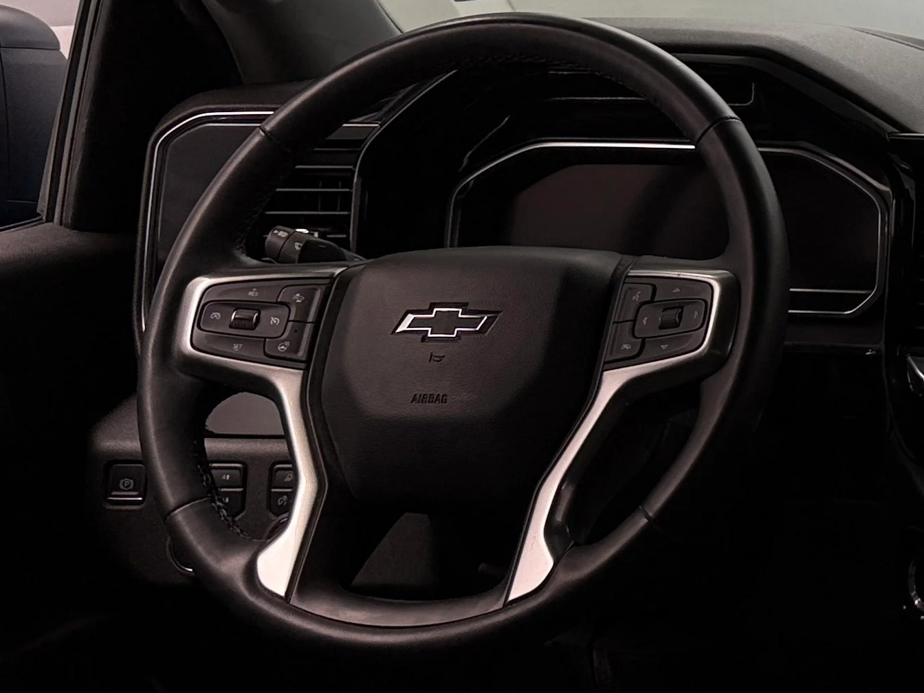 Thumbnail: 2023 Chevrolet Silverado 1500 - 5