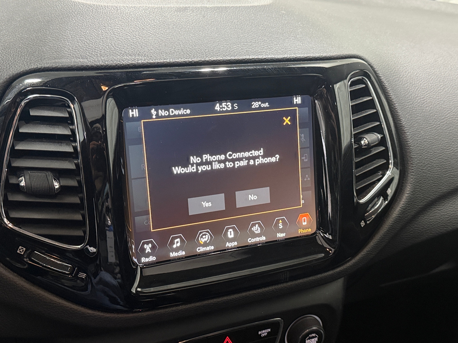 Thumbnail: 2018 Jeep Compass - 3