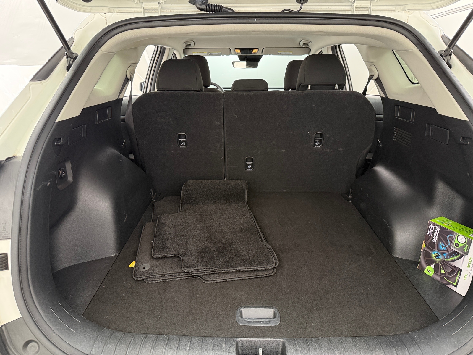 Thumbnail: 2024 Kia Sportage - 7