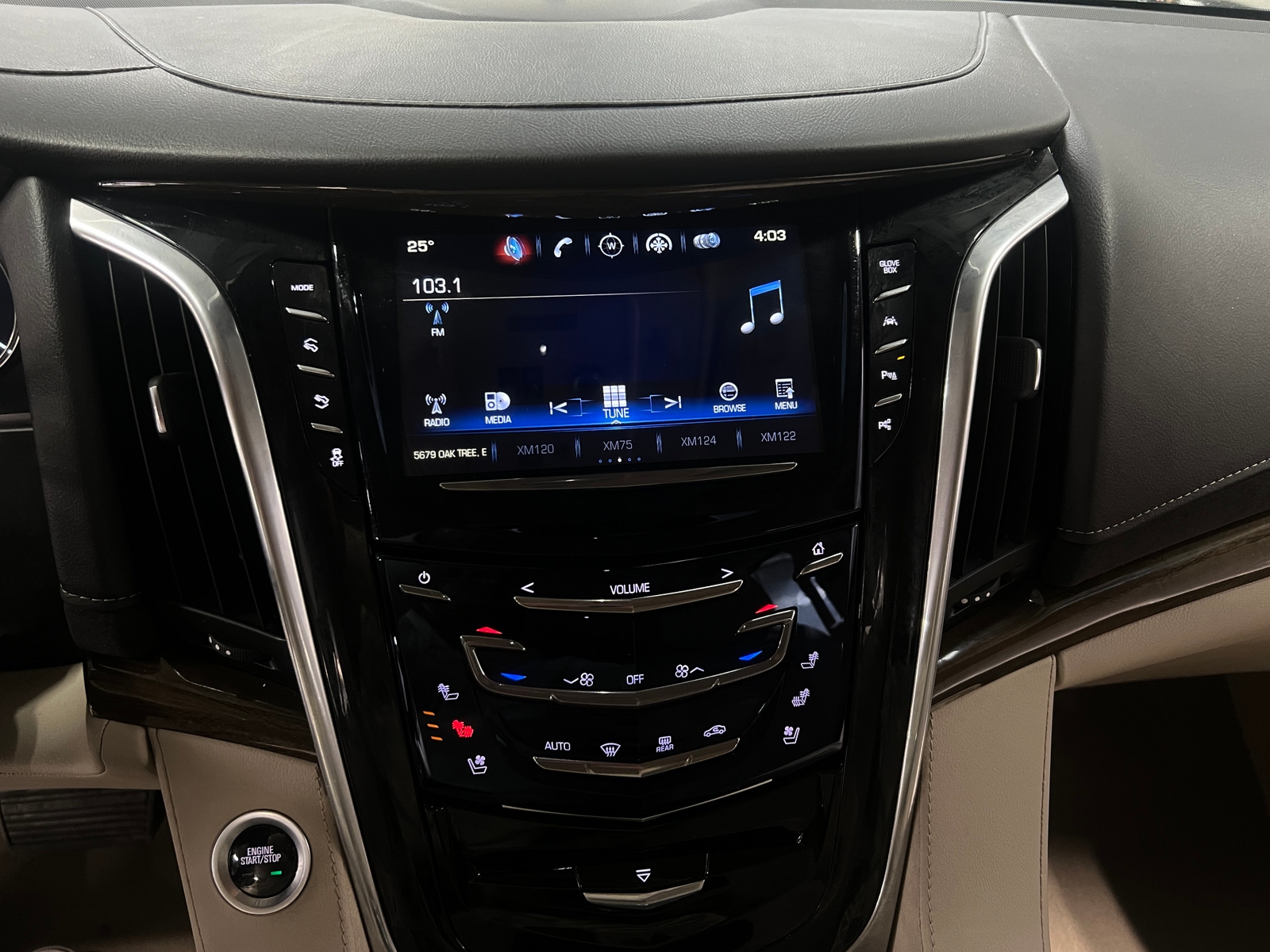 Thumbnail: 2020 Cadillac Escalade - 3