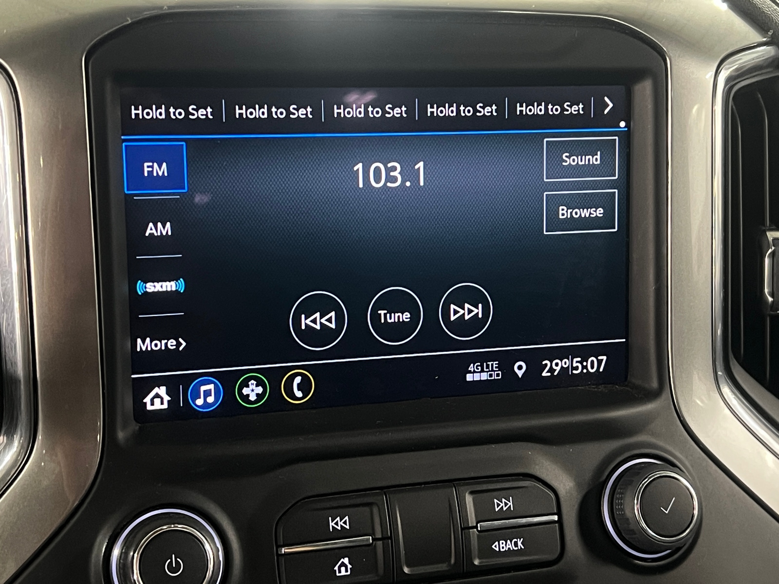 Thumbnail: 2021 Chevrolet Silverado 1500 - 4