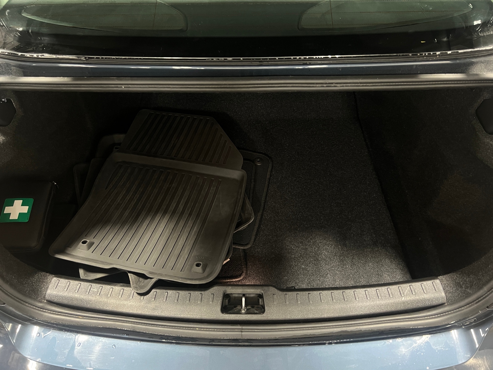 Thumbnail: 2024 Volvo S60 - 6