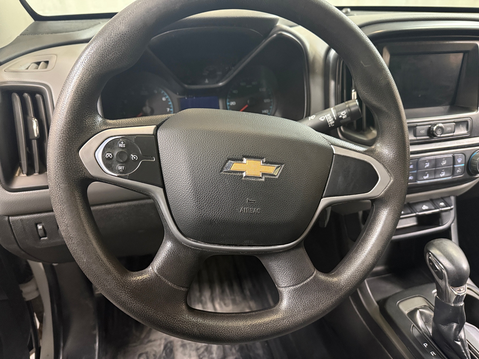 Thumbnail: 2022 Chevrolet Colorado - 5