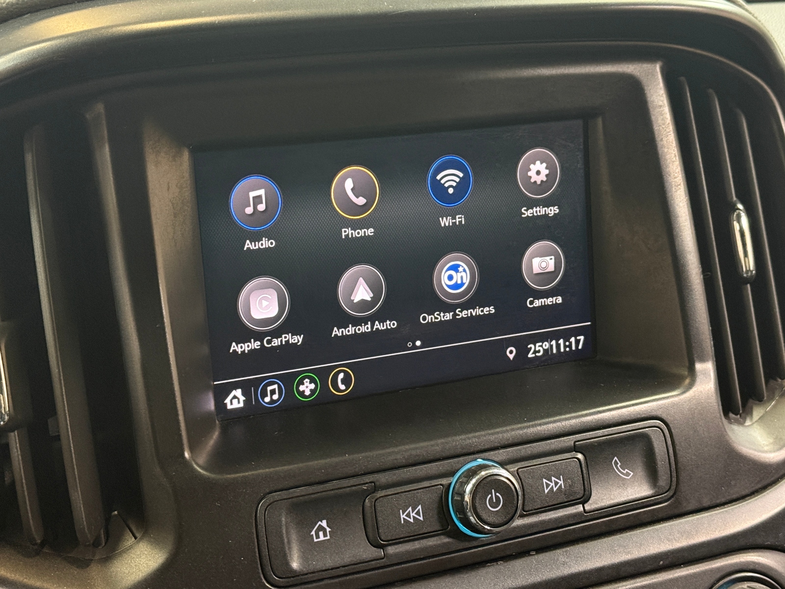 Thumbnail: 2022 Chevrolet Colorado - 4