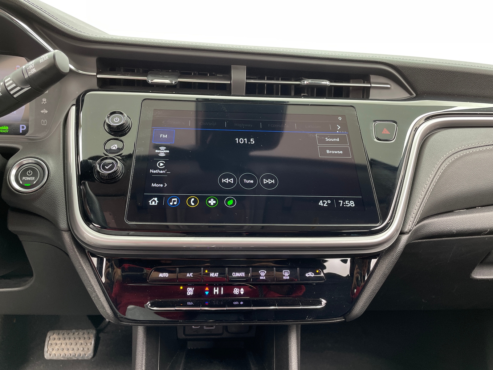 Thumbnail: 2023 Chevrolet Bolt EUV - 4