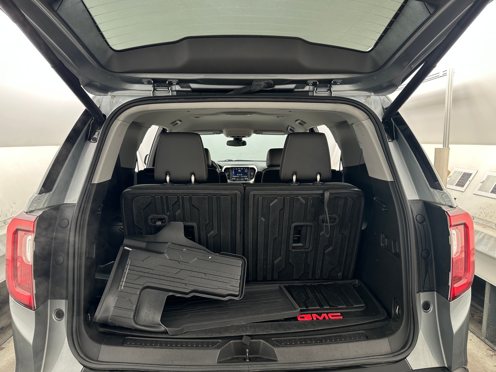 Thumbnail: 2023 GMC Acadia - 6