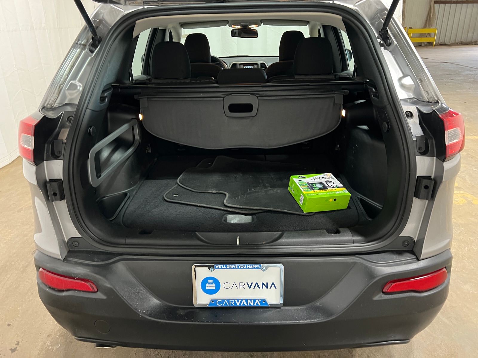 Thumbnail: 2015 Jeep Cherokee - 7