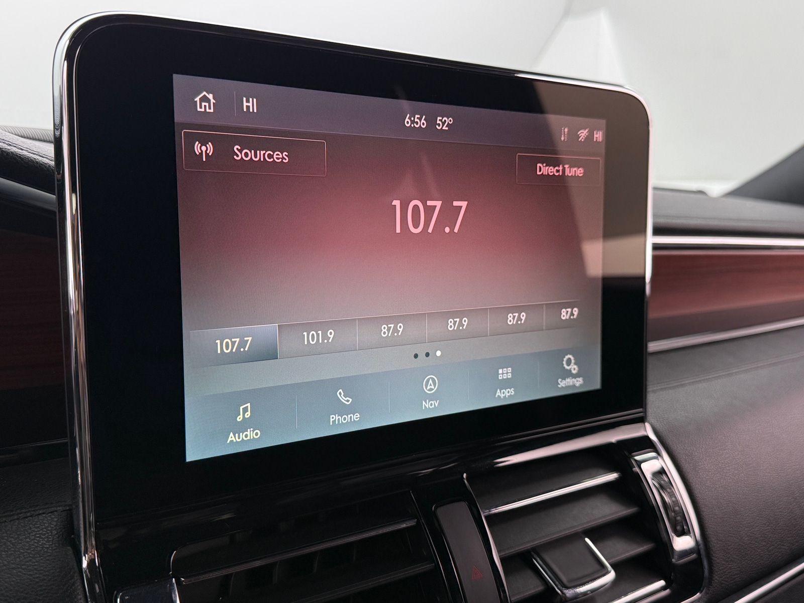 Thumbnail: 2021 Lincoln Navigator - 3