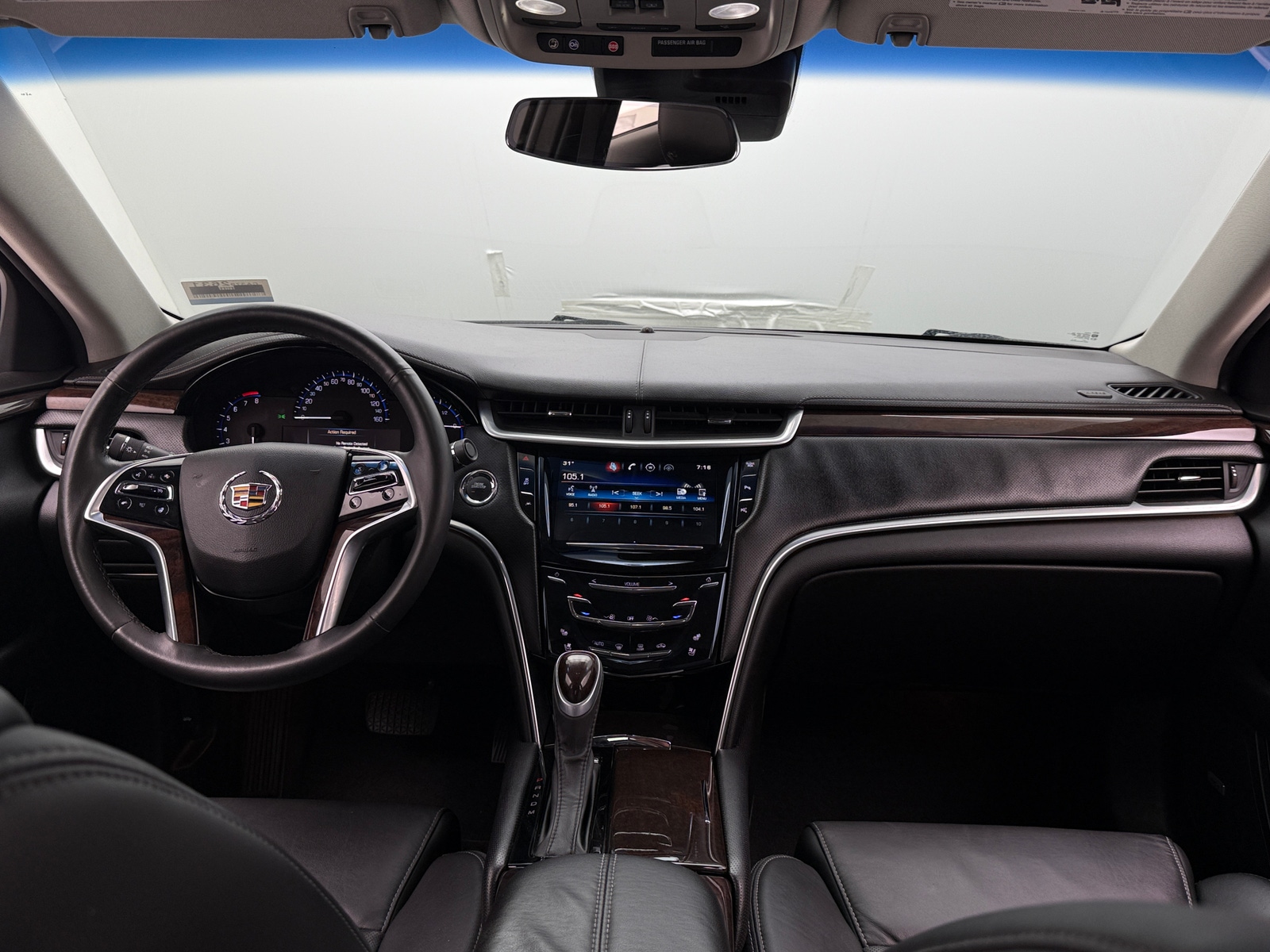 Thumbnail: 2015 Cadillac XTS - 2