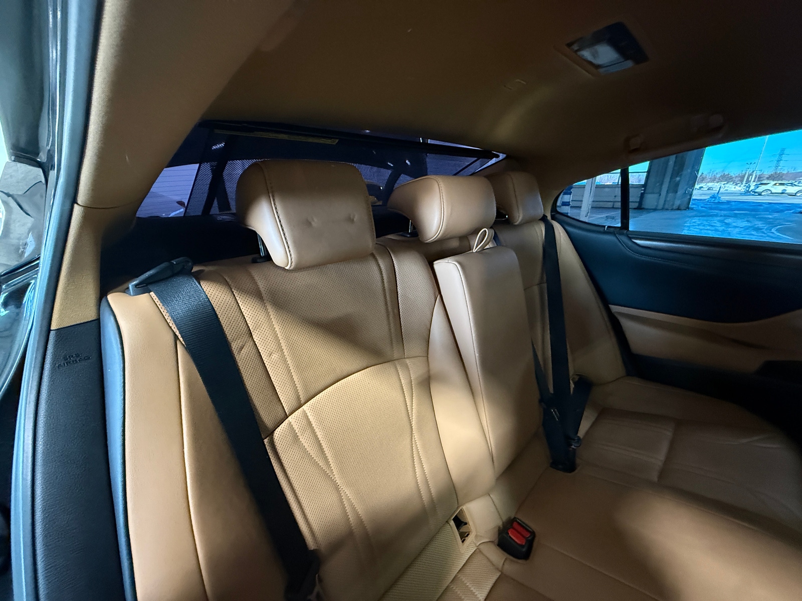 Thumbnail: 2022 Lexus ES - 5