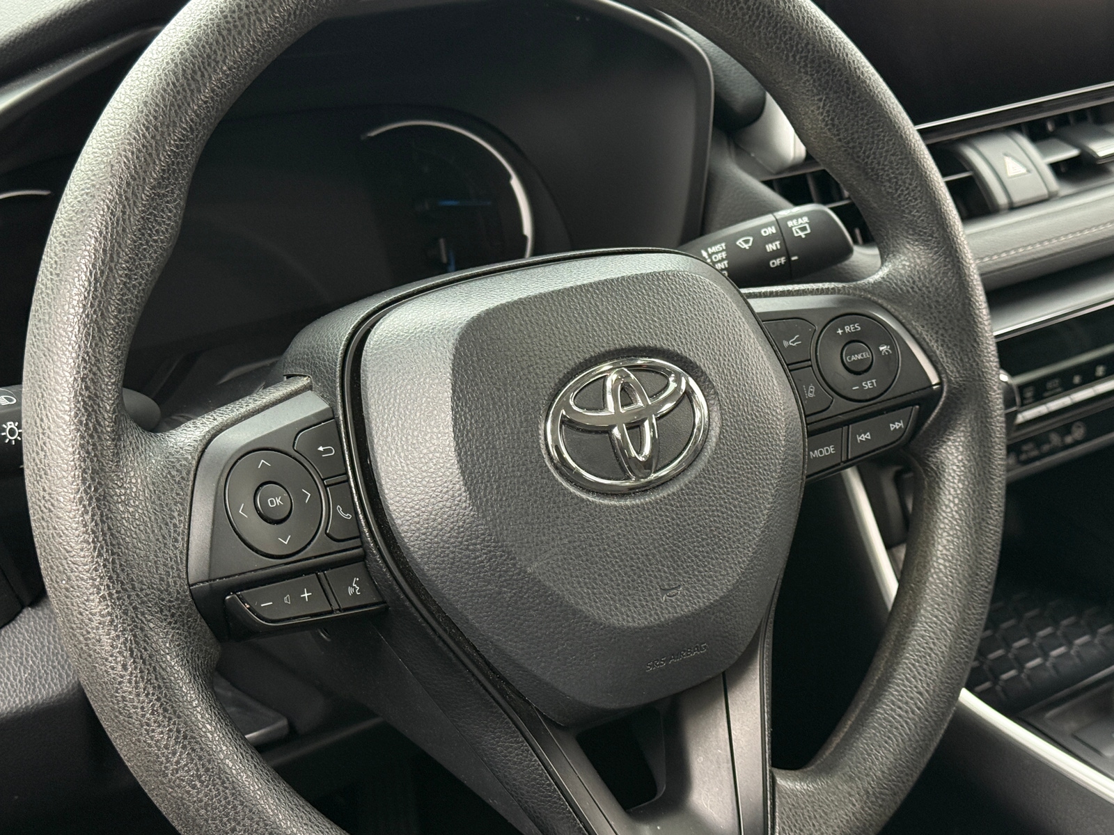 Thumbnail: 2025 Toyota RAV4 - 5