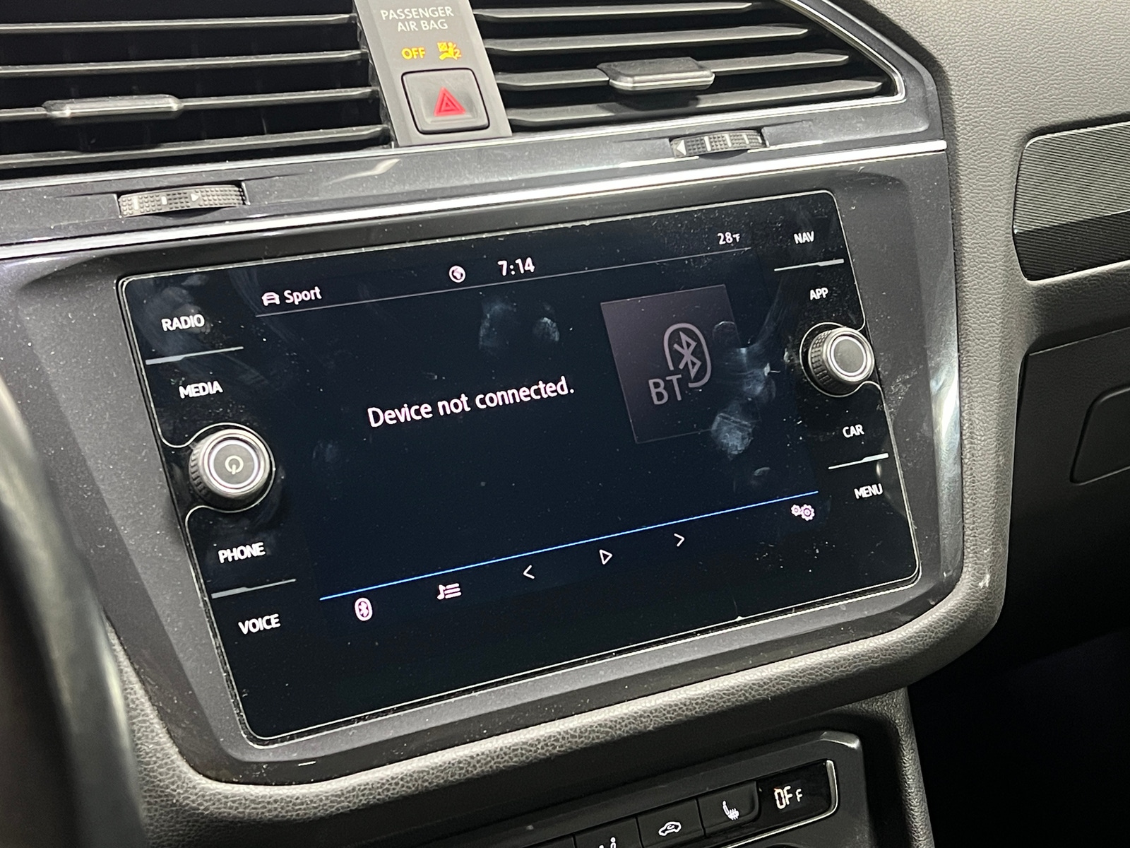 Thumbnail: 2020 Volkswagen Tiguan - 3