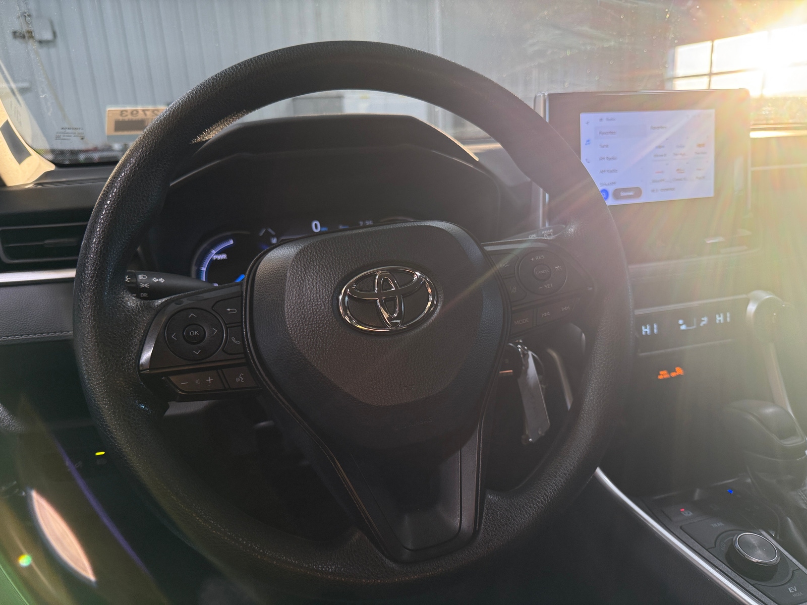 Thumbnail: 2025 Toyota RAV4 - 5