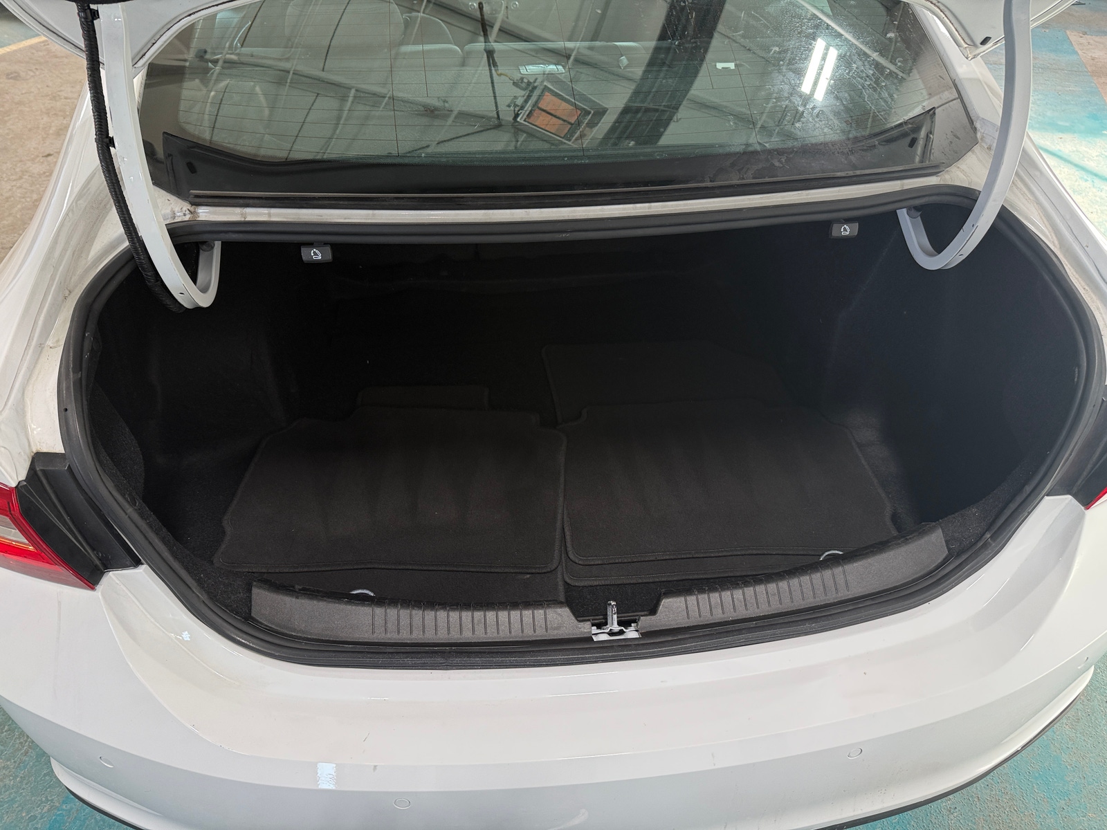 Thumbnail: 2024 Chevrolet Malibu - 7