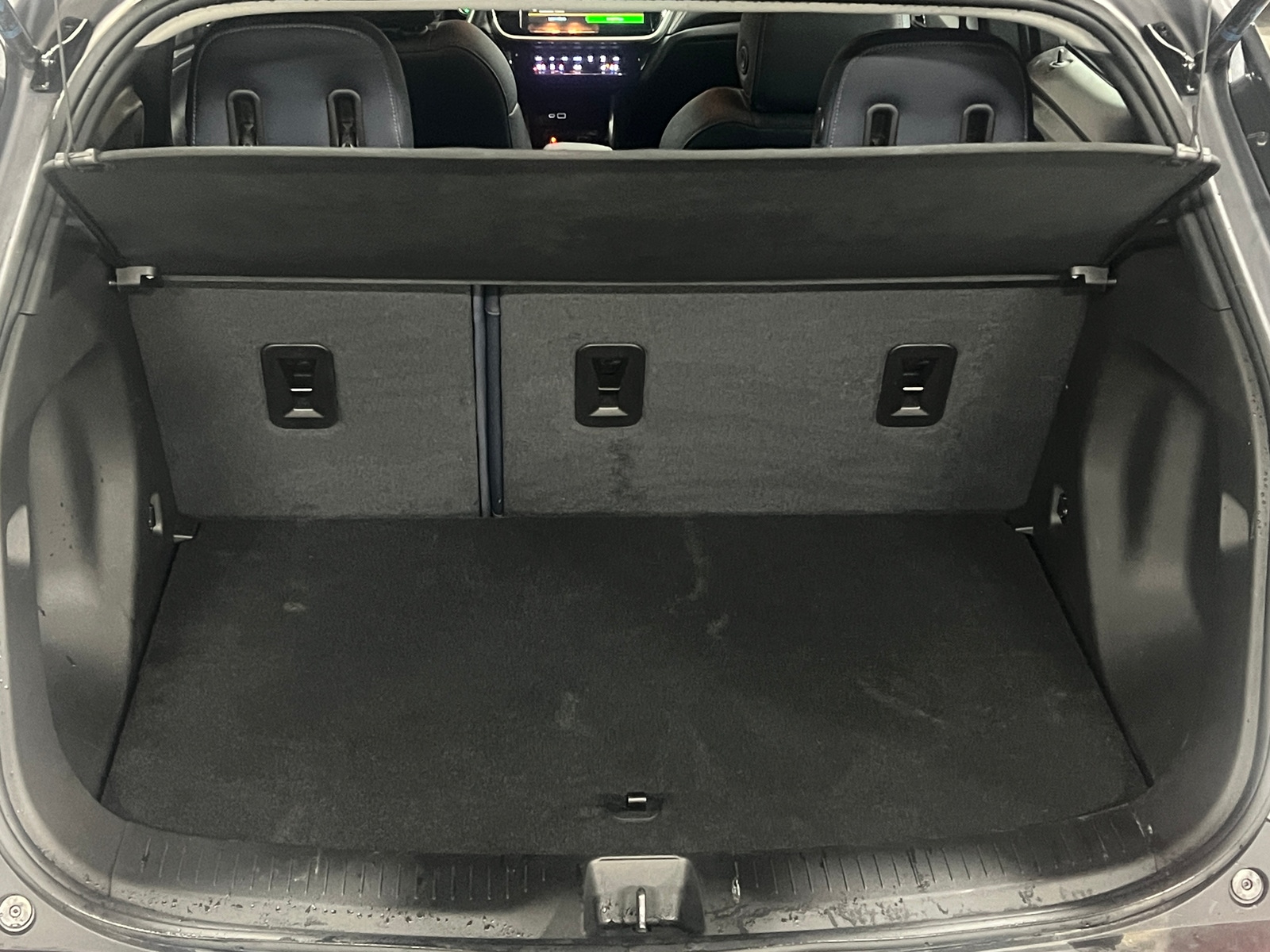 Thumbnail: 2023 Chevrolet Bolt EUV - 6