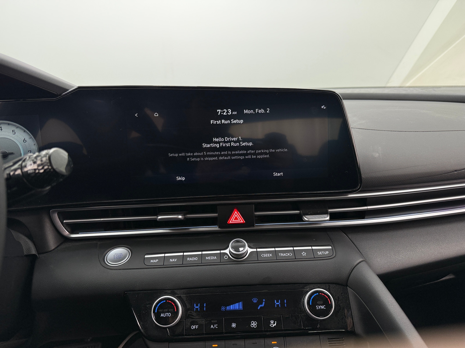 Thumbnail: 2024 Hyundai Elantra - 4