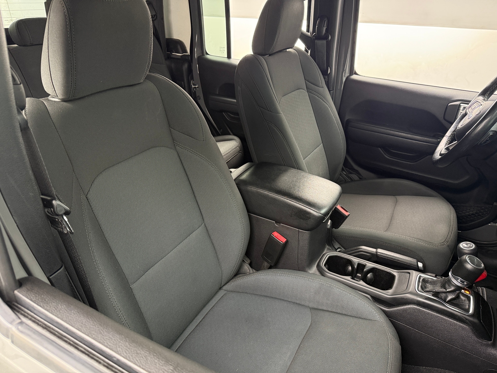 Thumbnail: 2022 Jeep Gladiator - 2