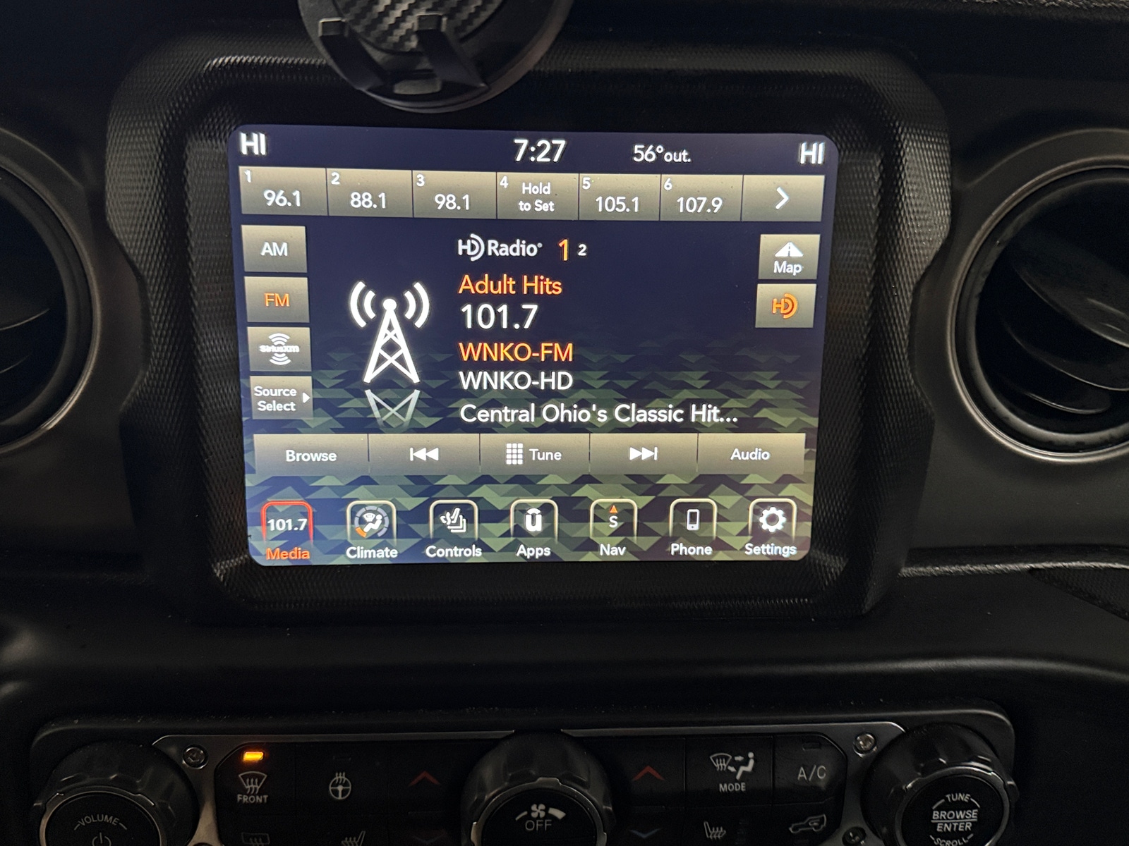 Thumbnail: 2022 Jeep Gladiator - 4