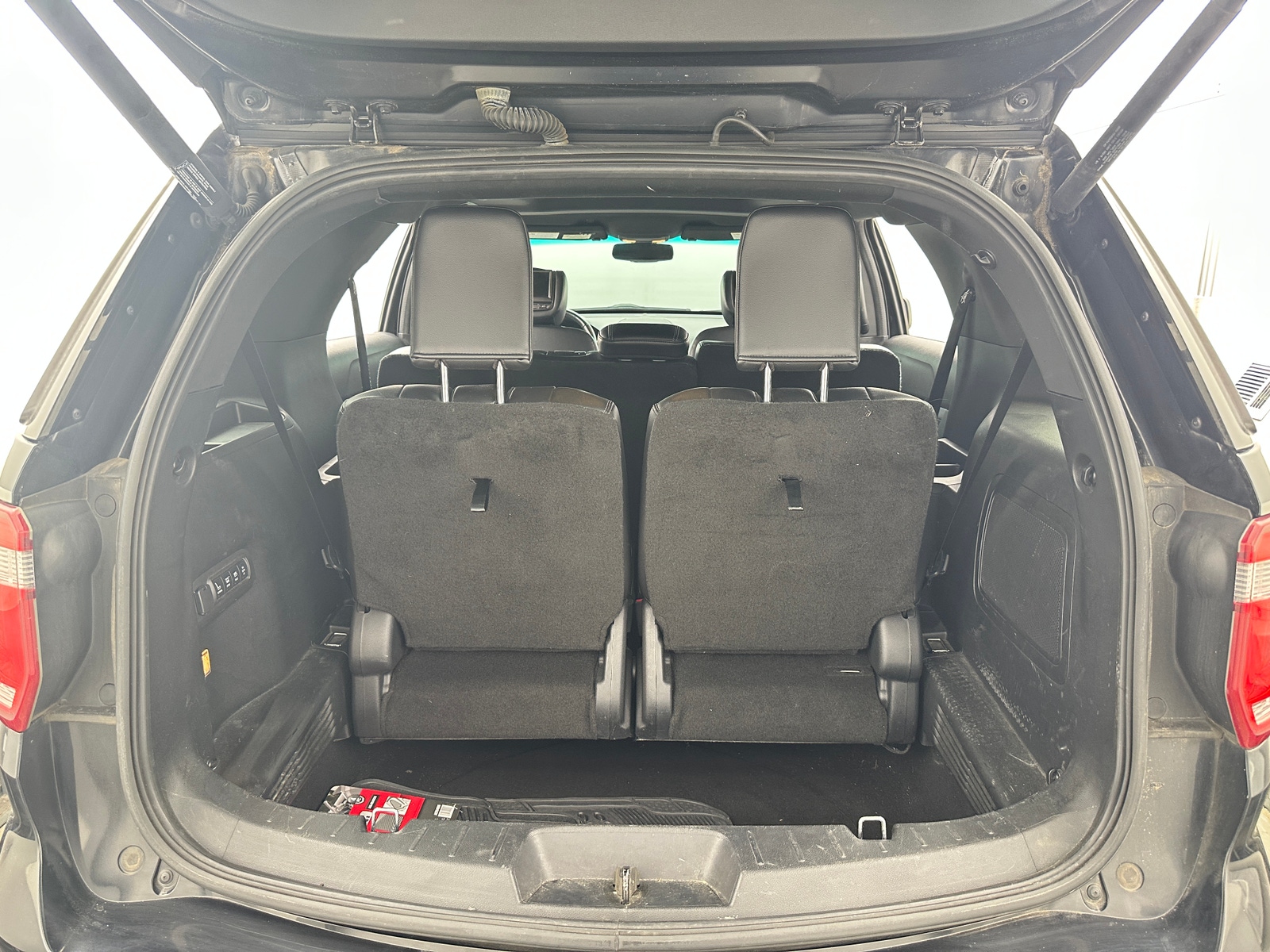 Thumbnail: 2016 Ford Explorer - 6