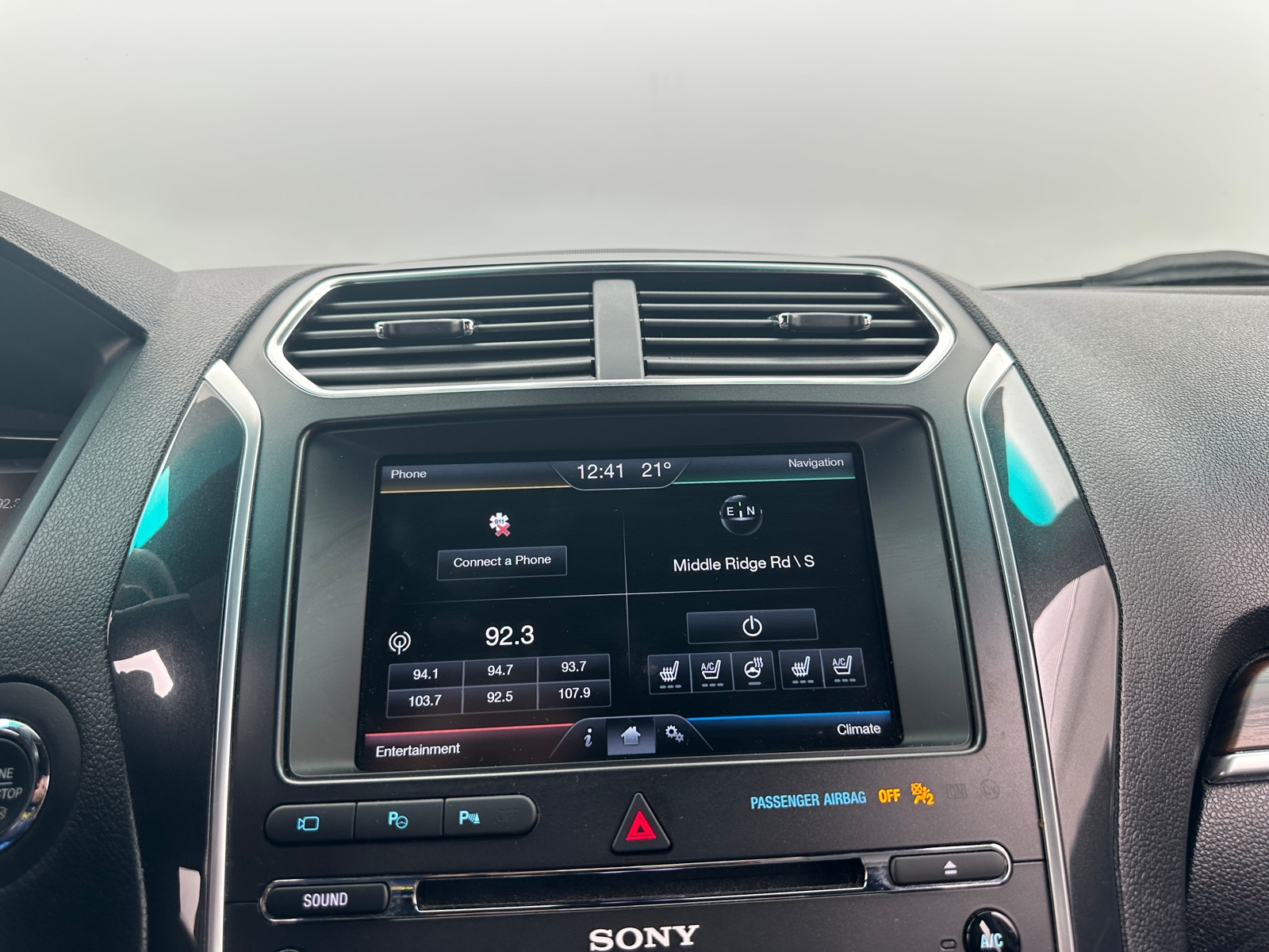 Thumbnail: 2016 Ford Explorer - 3