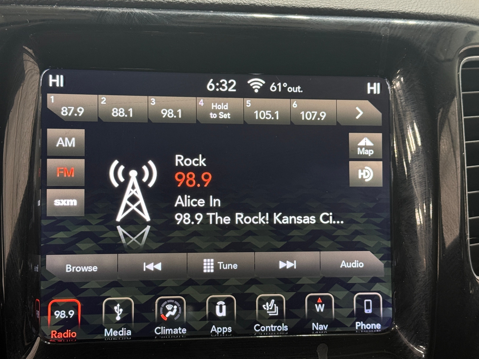 Thumbnail: 2018 Jeep Compass - 3