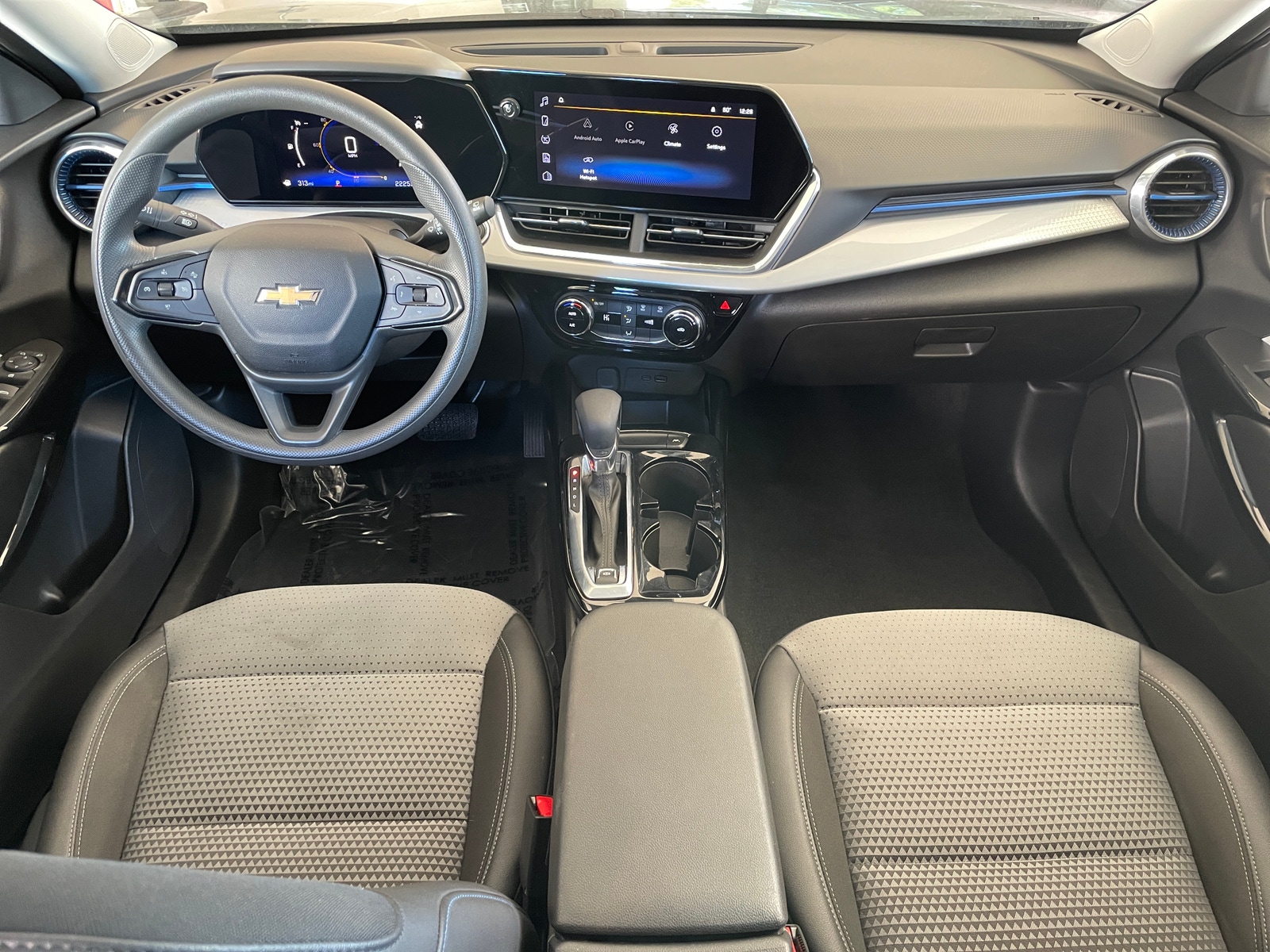 Thumbnail: 2025 Chevrolet Trax - 3