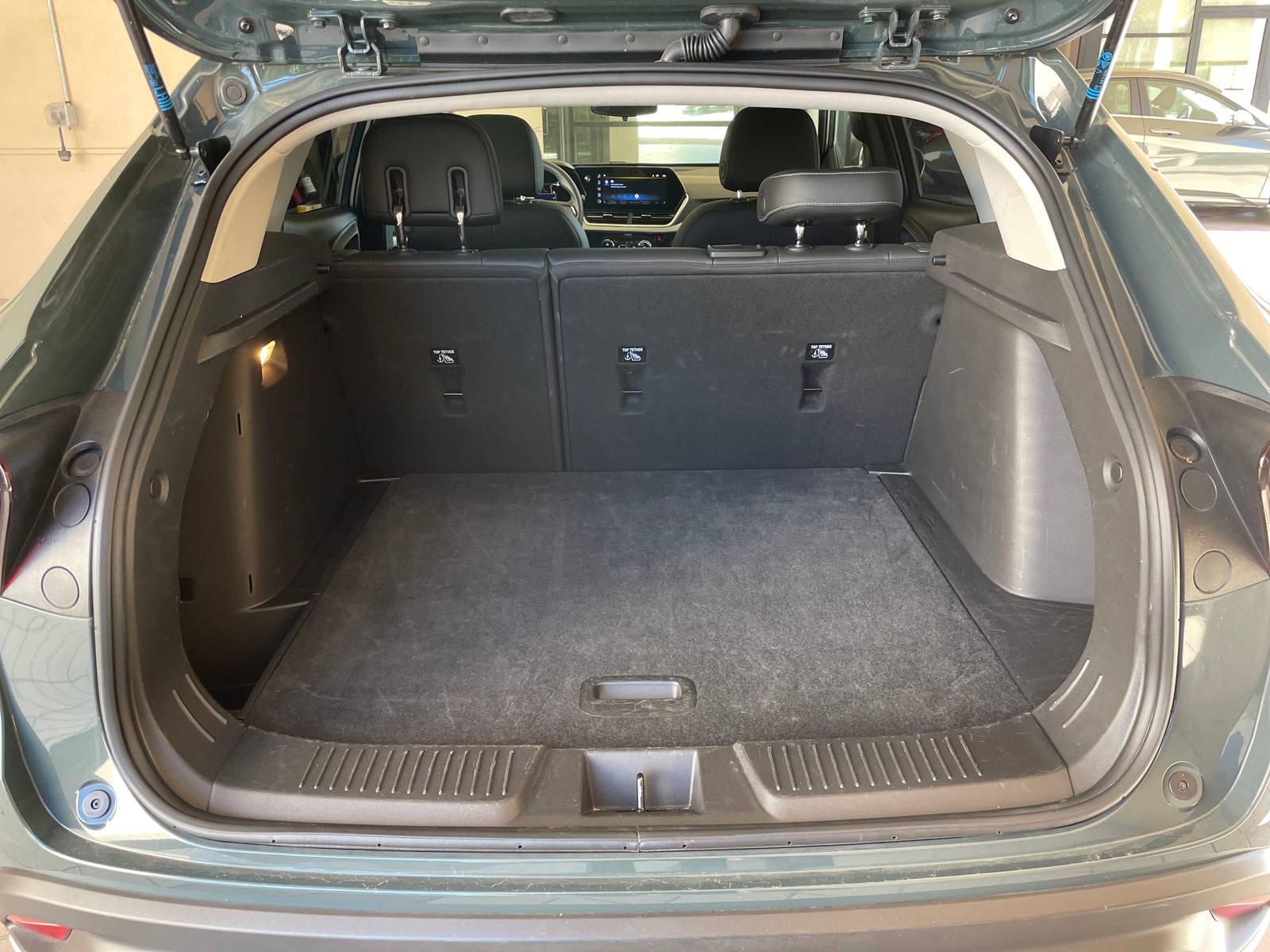 Thumbnail: 2025 Chevrolet Trax - 6