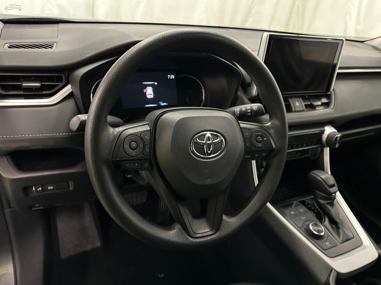 Thumbnail: 2025 Toyota RAV4 - 5