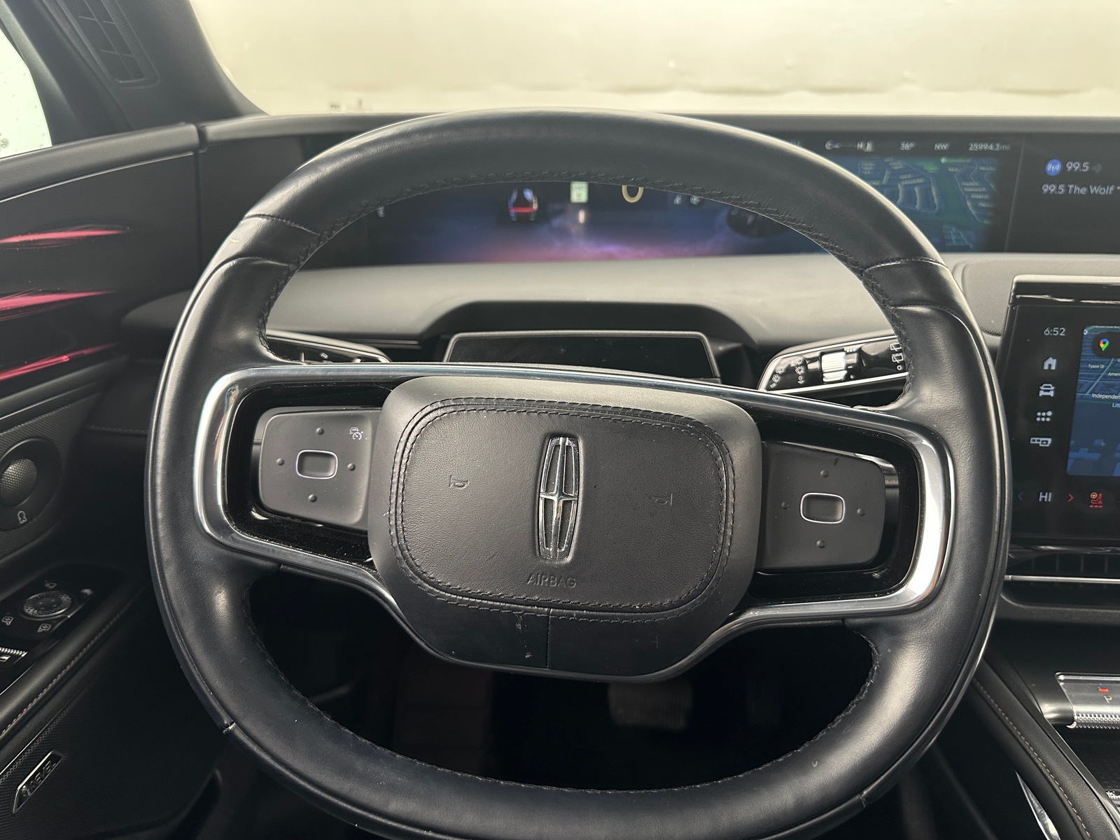 Thumbnail: 2024 Lincoln Nautilus - 4